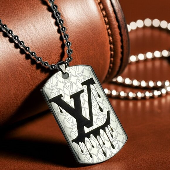 Louis Vuitton Drip Necklace Pendant | Silver | Mint Condition | FREE Shipping! - Picture 1 of 16